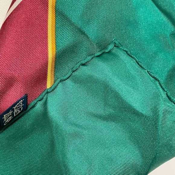 BURBERRY Women’s Prorsum Knight Silk Scarf Hand Rolled Vintage MADE IN ITALY - Picture 11 of 13